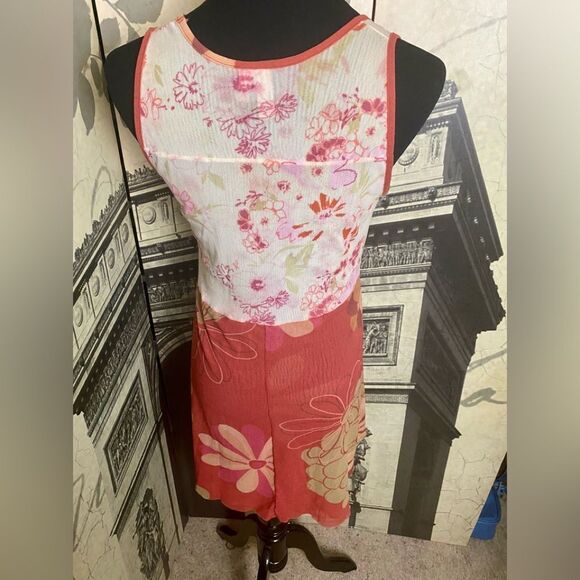 Cute short summer dress by Sweet Pea - Picture 2 of 2